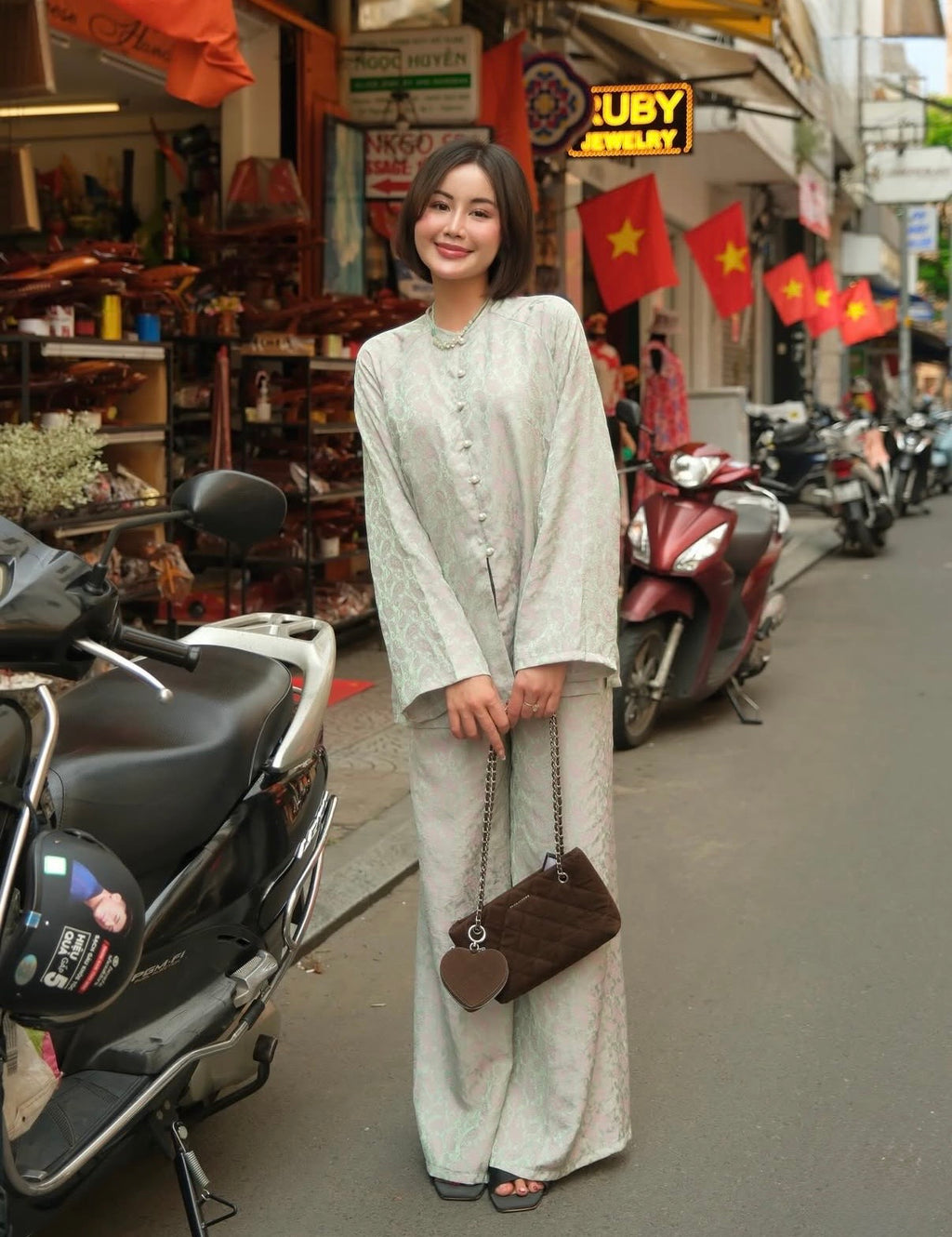 NGỌC XUÂN
