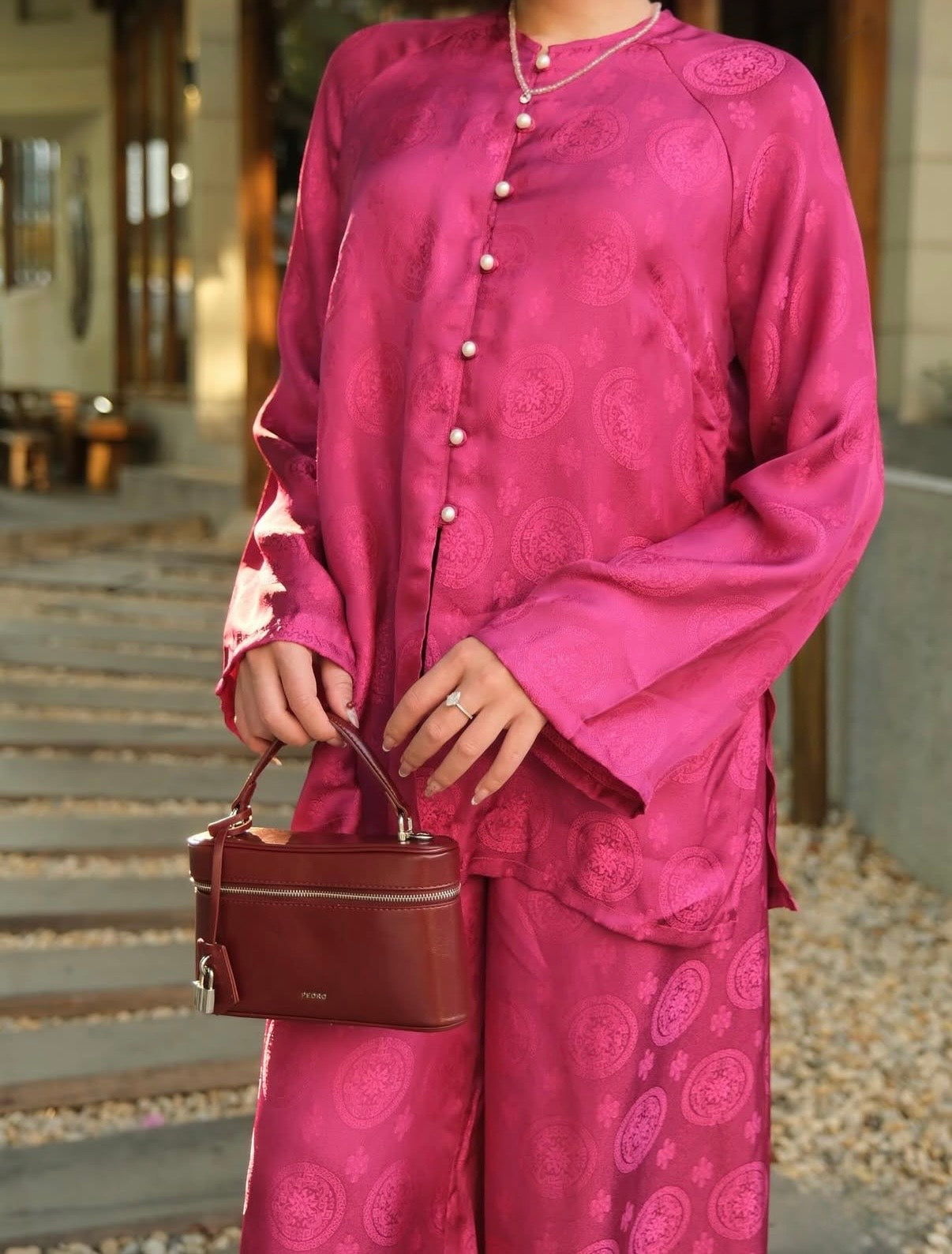 HỒNG NGỌC