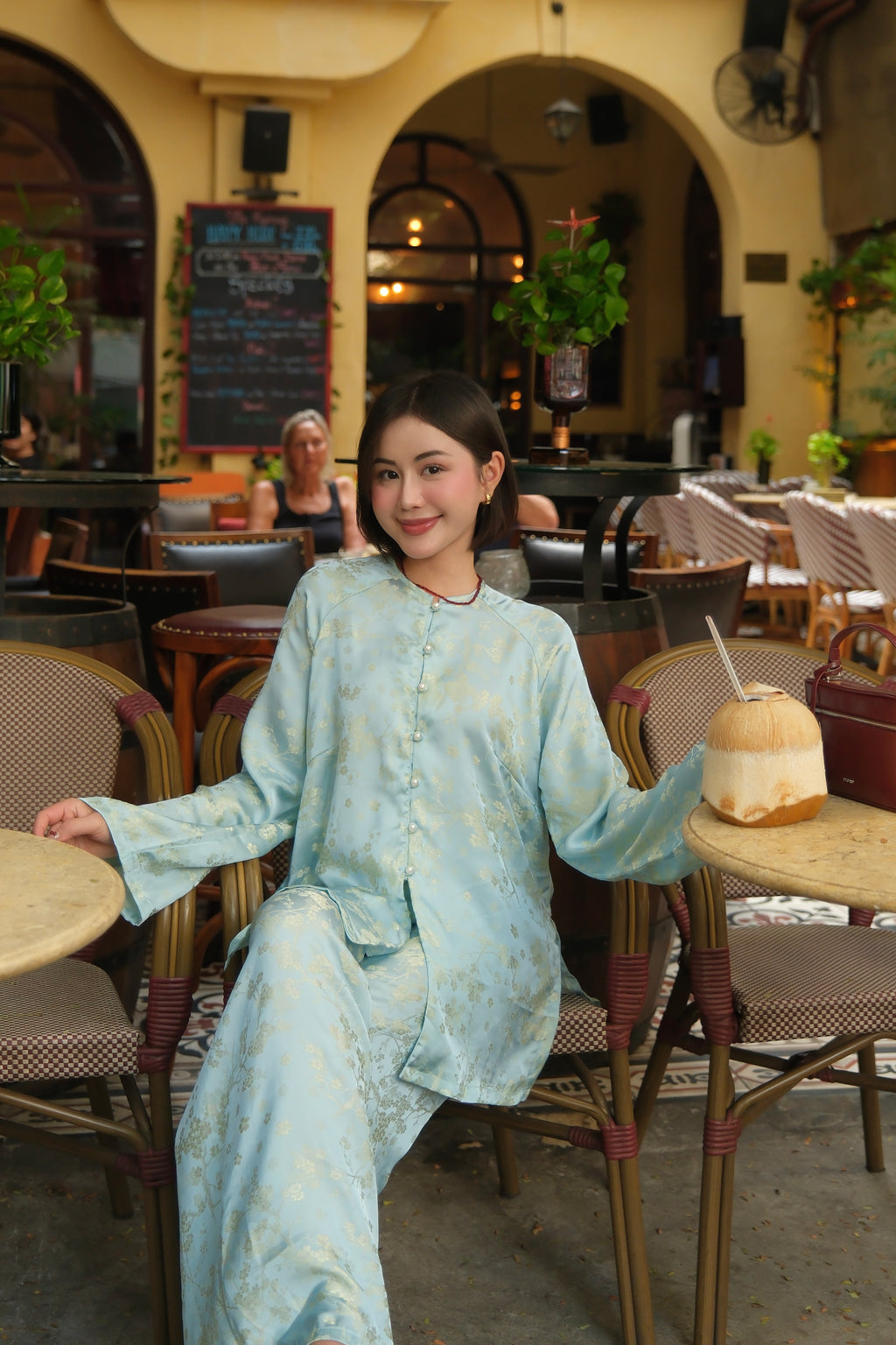 NGỌC HOA