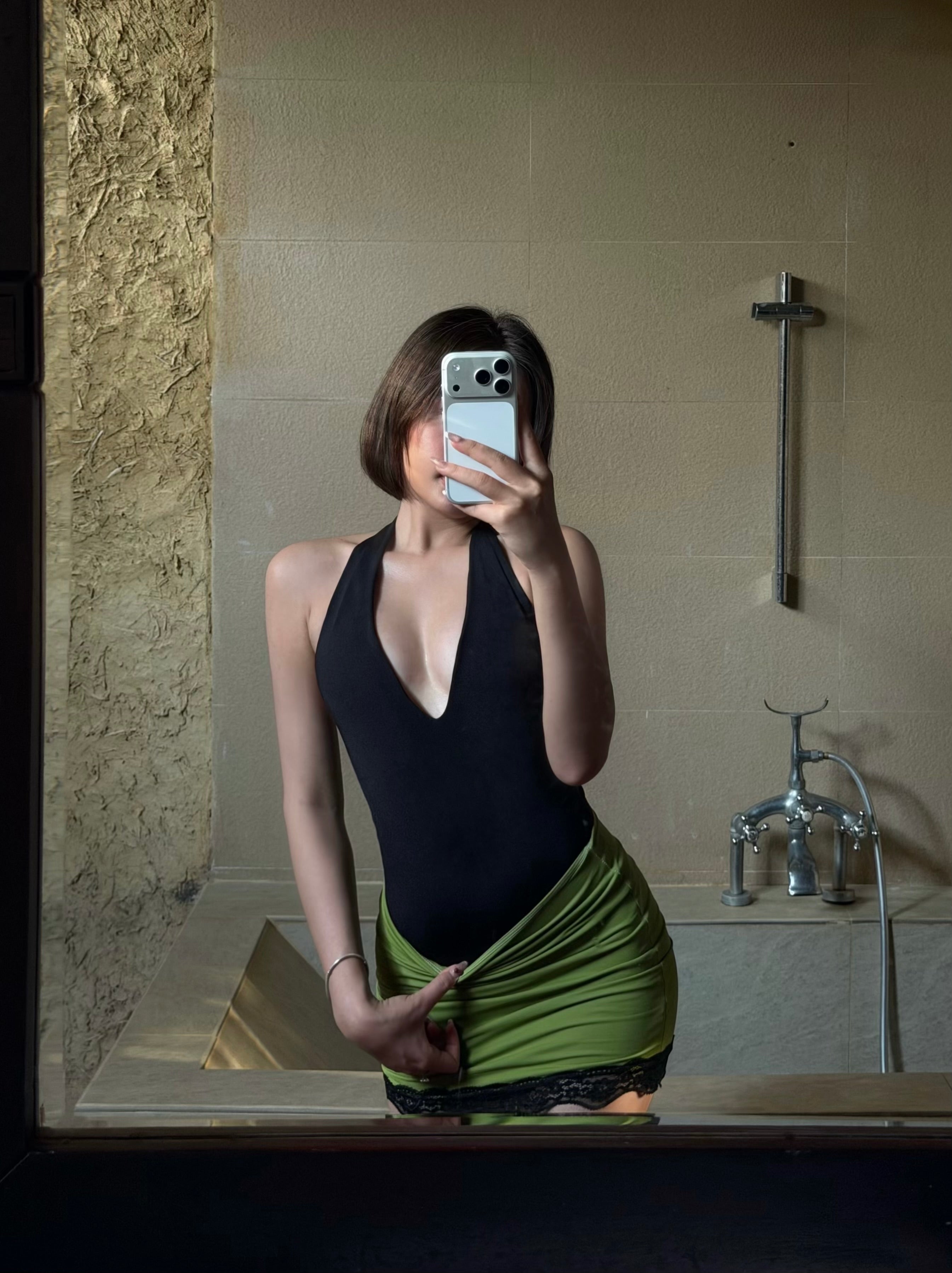 OLIVE MUSE SKIRT