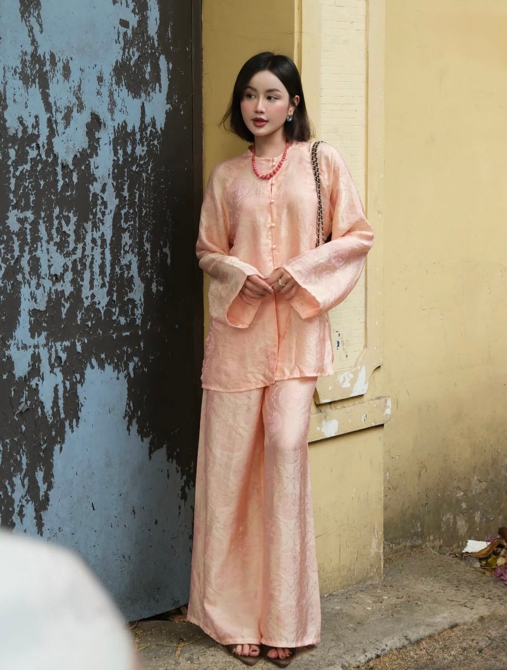 CAM UYỂN