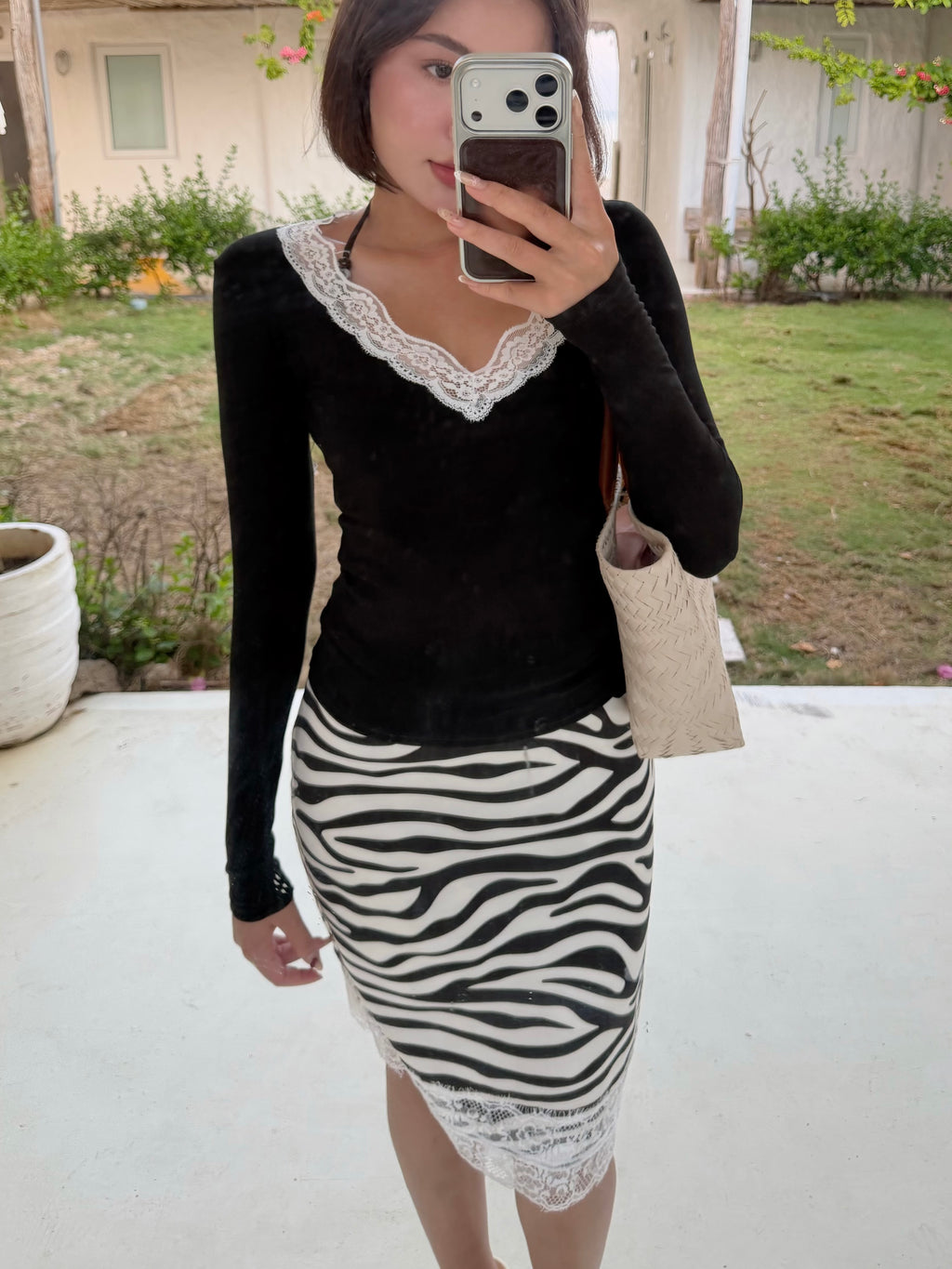 LACE VELVET TOP