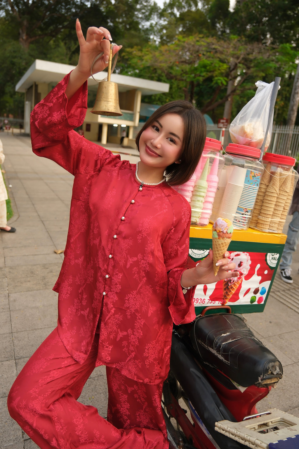 TRÚC XINH