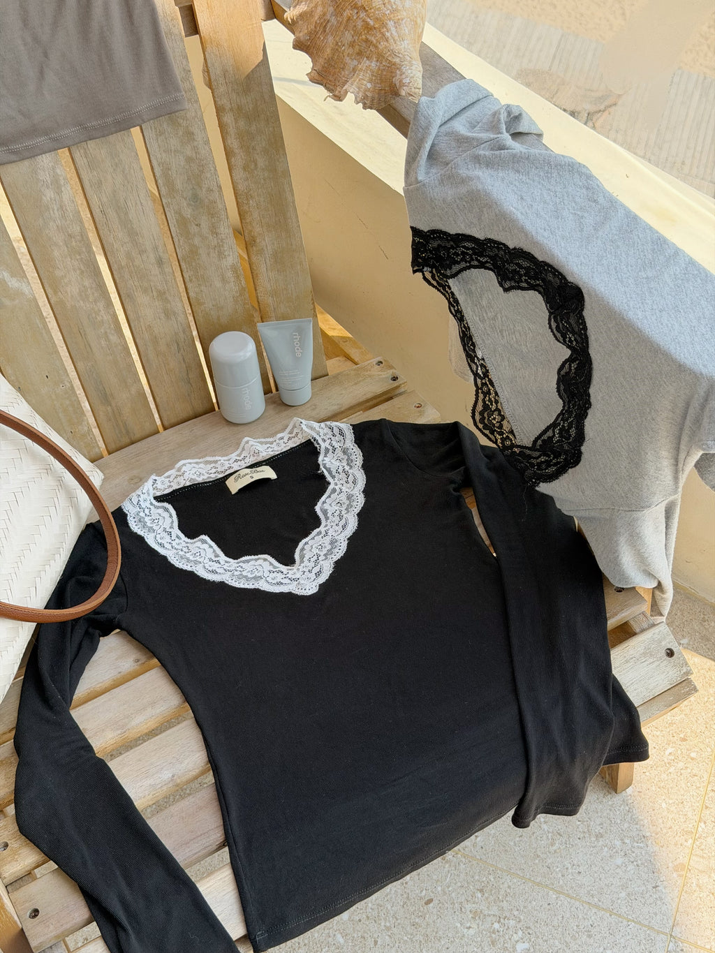 LACE VELVET TOP