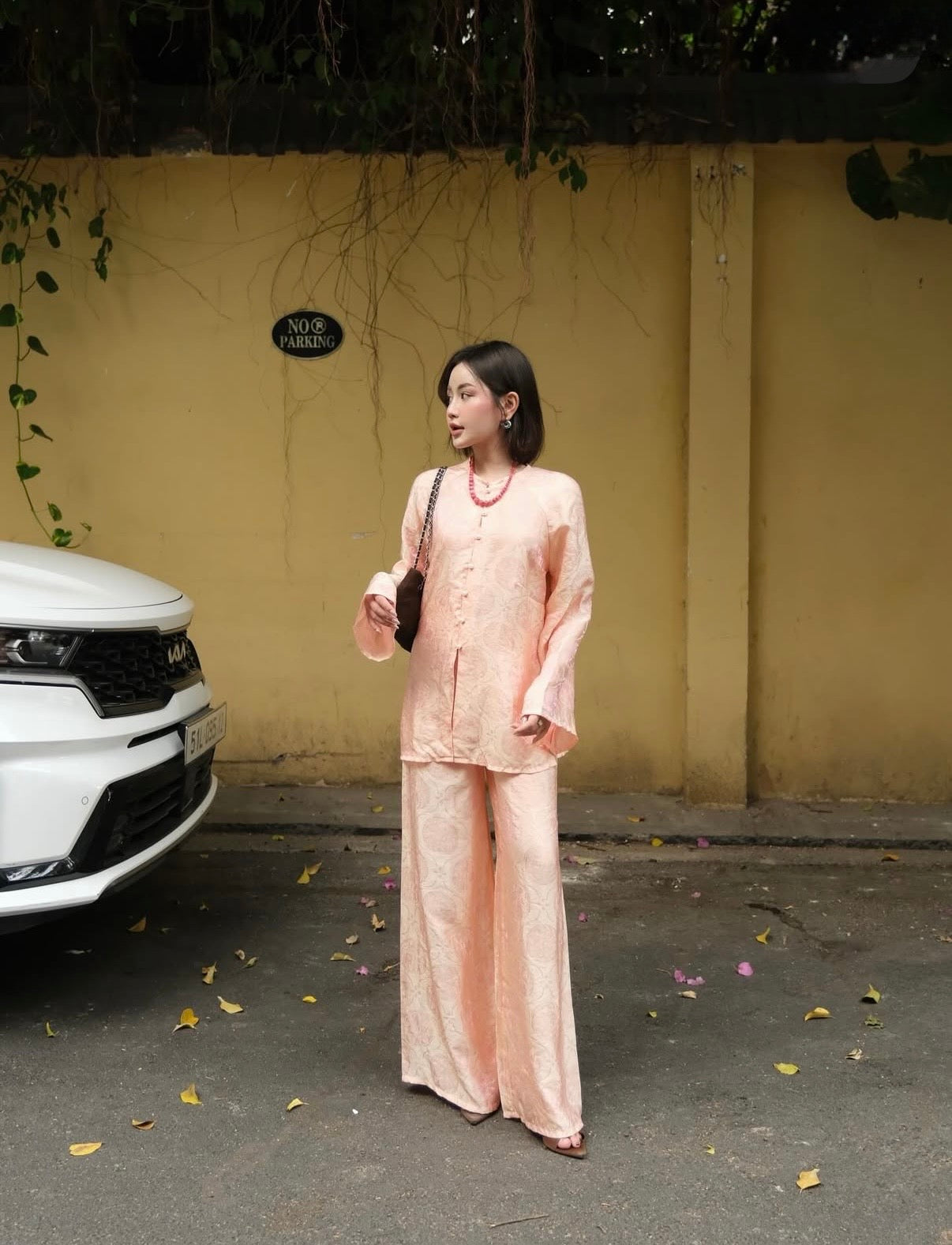 CAM UYỂN
