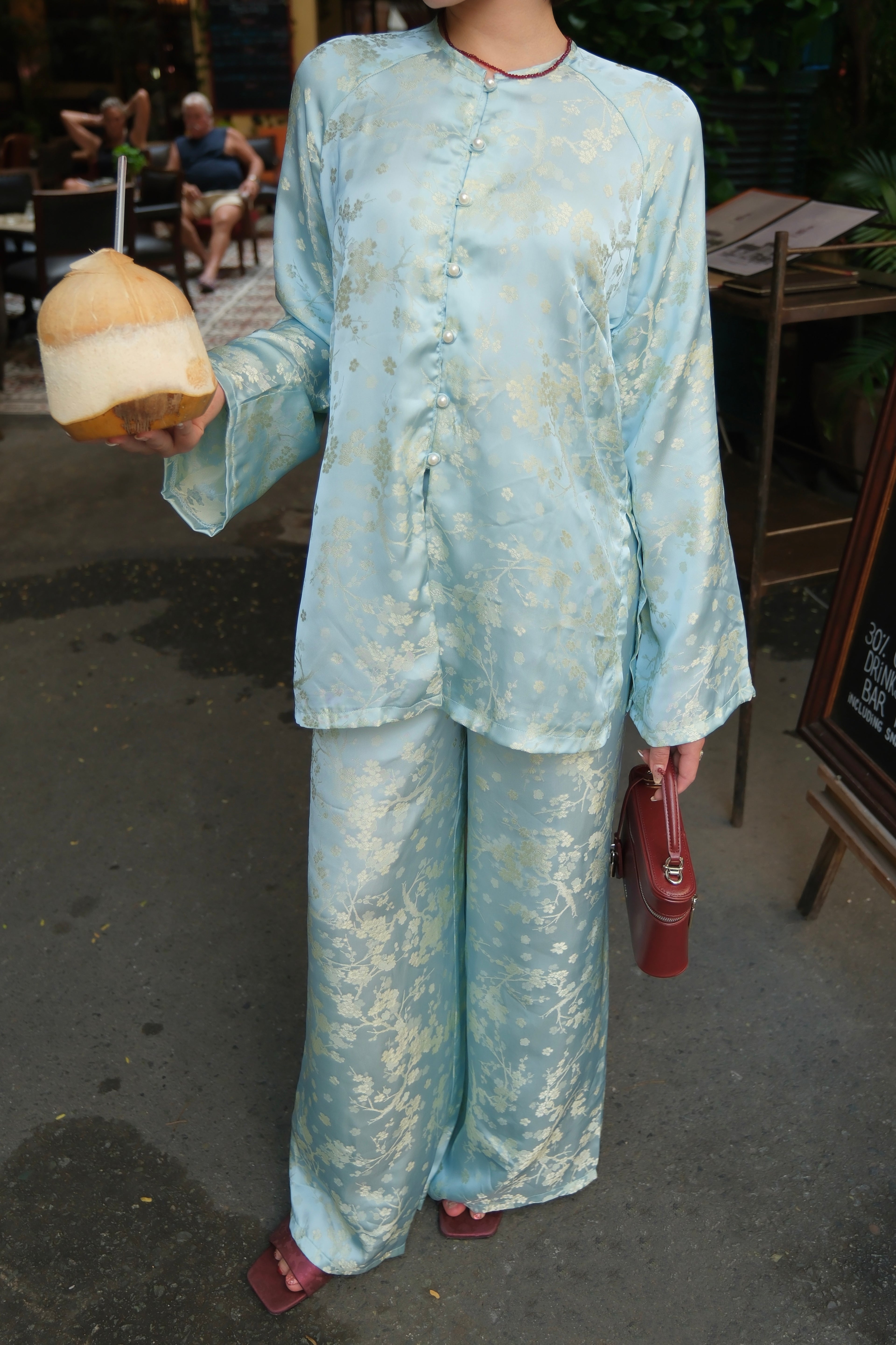 NGỌC HOA
