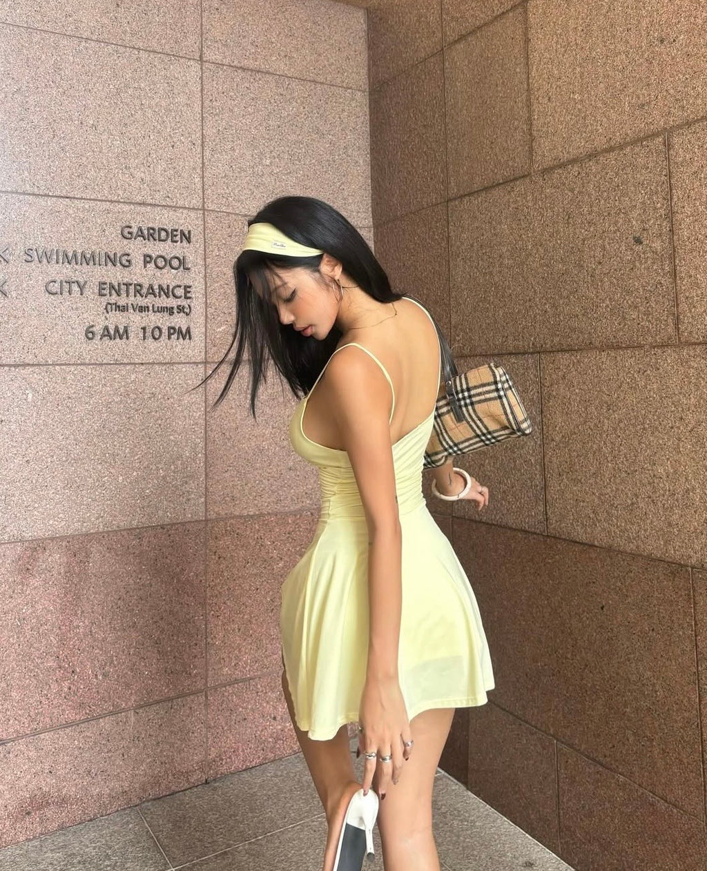 BUTTER DRESS