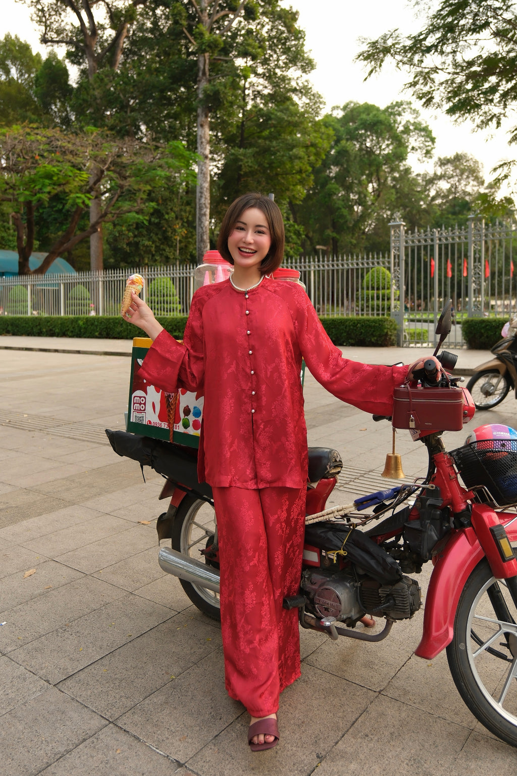 TRÚC XINH