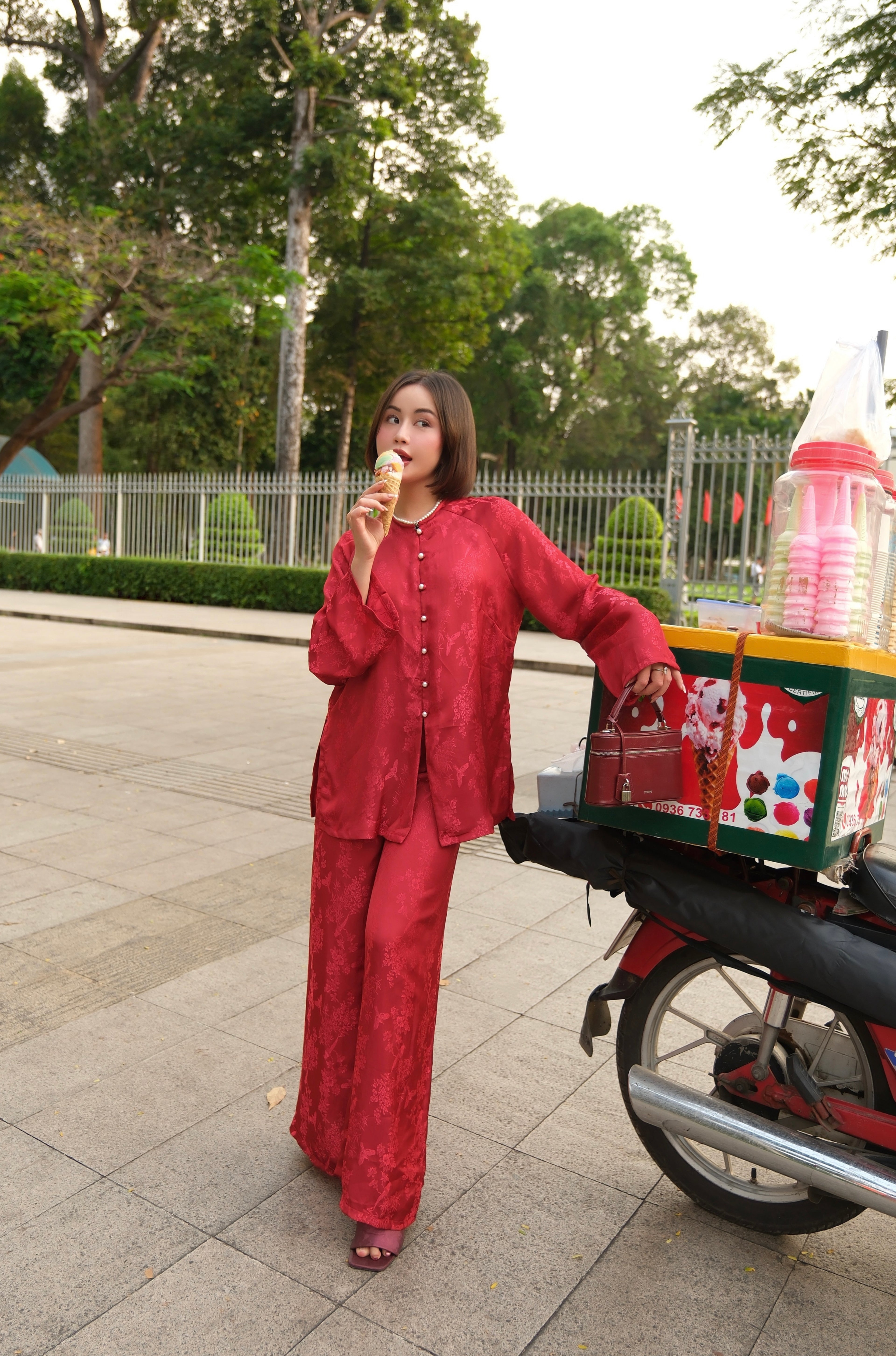 Soft Blossom Silk Set - Red