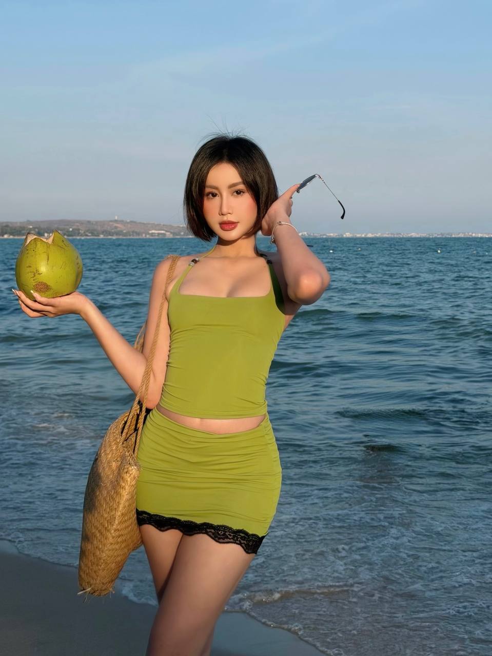 OLIVE MUSE SKIRT